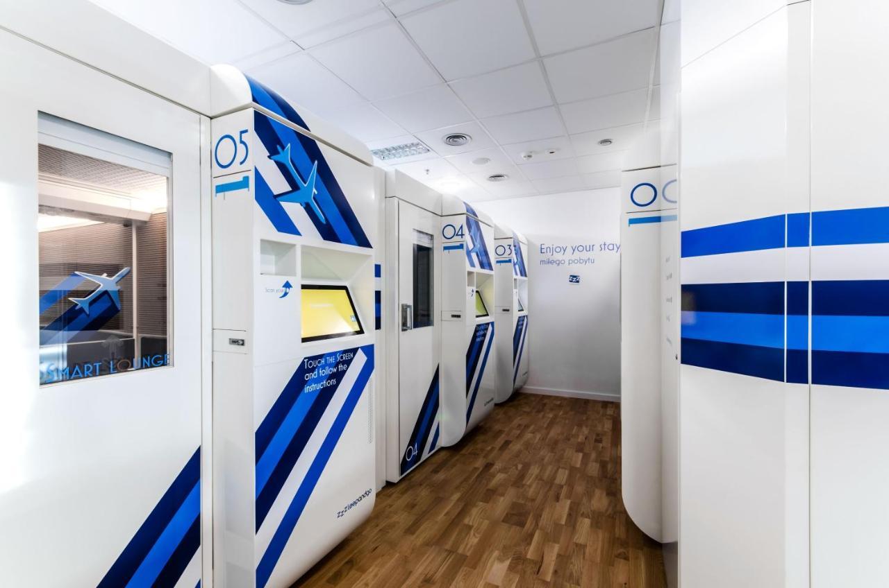 Resting Pods - Zzzleepandgo Modlin Airport Wmi Capsule hotel Nowy Dwor Mazowiecki